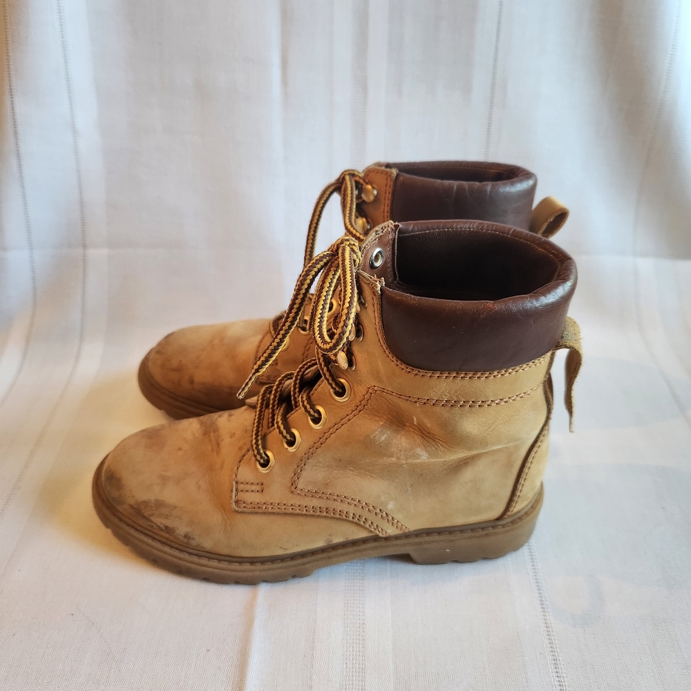 Nine West Tan and Brown Womens Work Boots